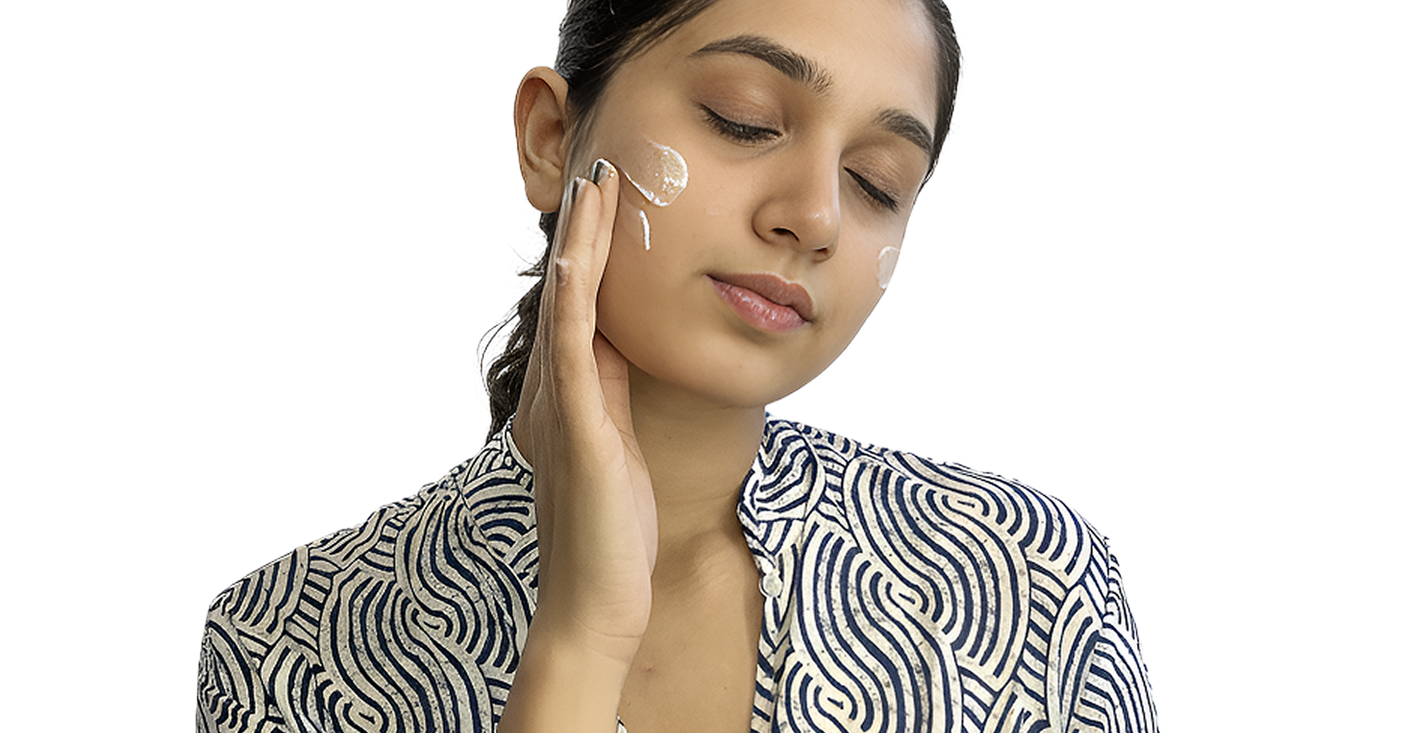 {"type":"root","children":[{"type":"paragraph","children":[{"type":"text","value":"A moisturizer that is soft on skin,\n"},{"type":"text","value":"strong on protection.","bold":true,"italic":true}]}]}