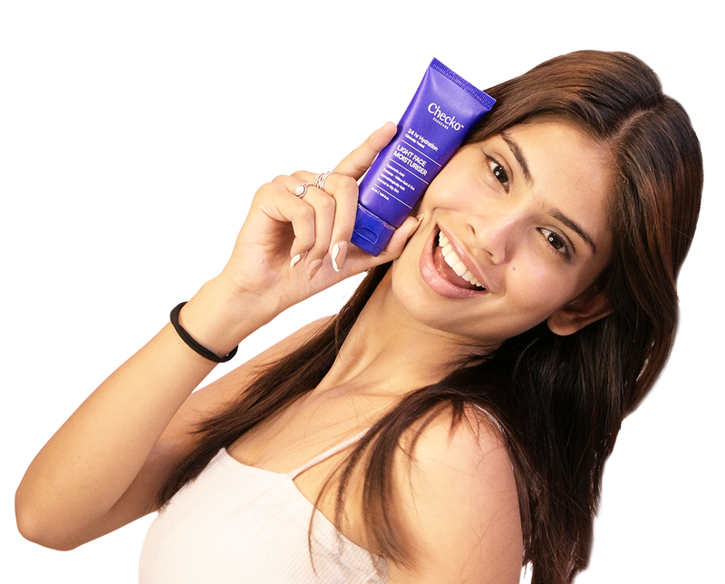 {"type":"root","children":[{"type":"paragraph","children":[{"type":"text","value":"A calm moisturiser that hustles\n"},{"type":"text","value":"beneath","italic":true,"bold":true},{"type":"text","value":".","italic":true}]}]}
